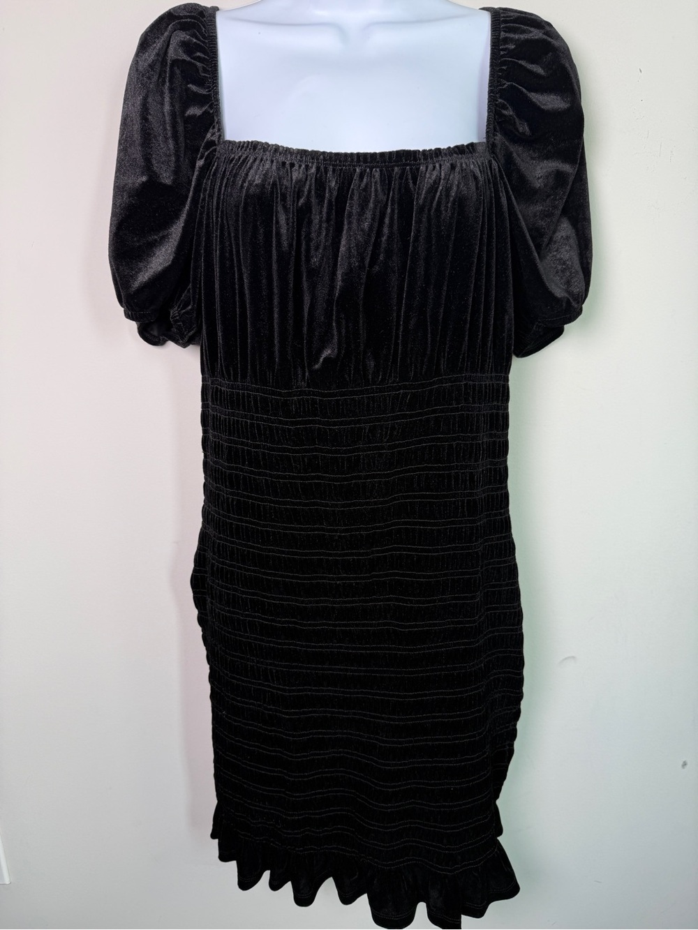 H&M Divided Smocked Velvet Puff Sleeve Mini Dress Black Sz L